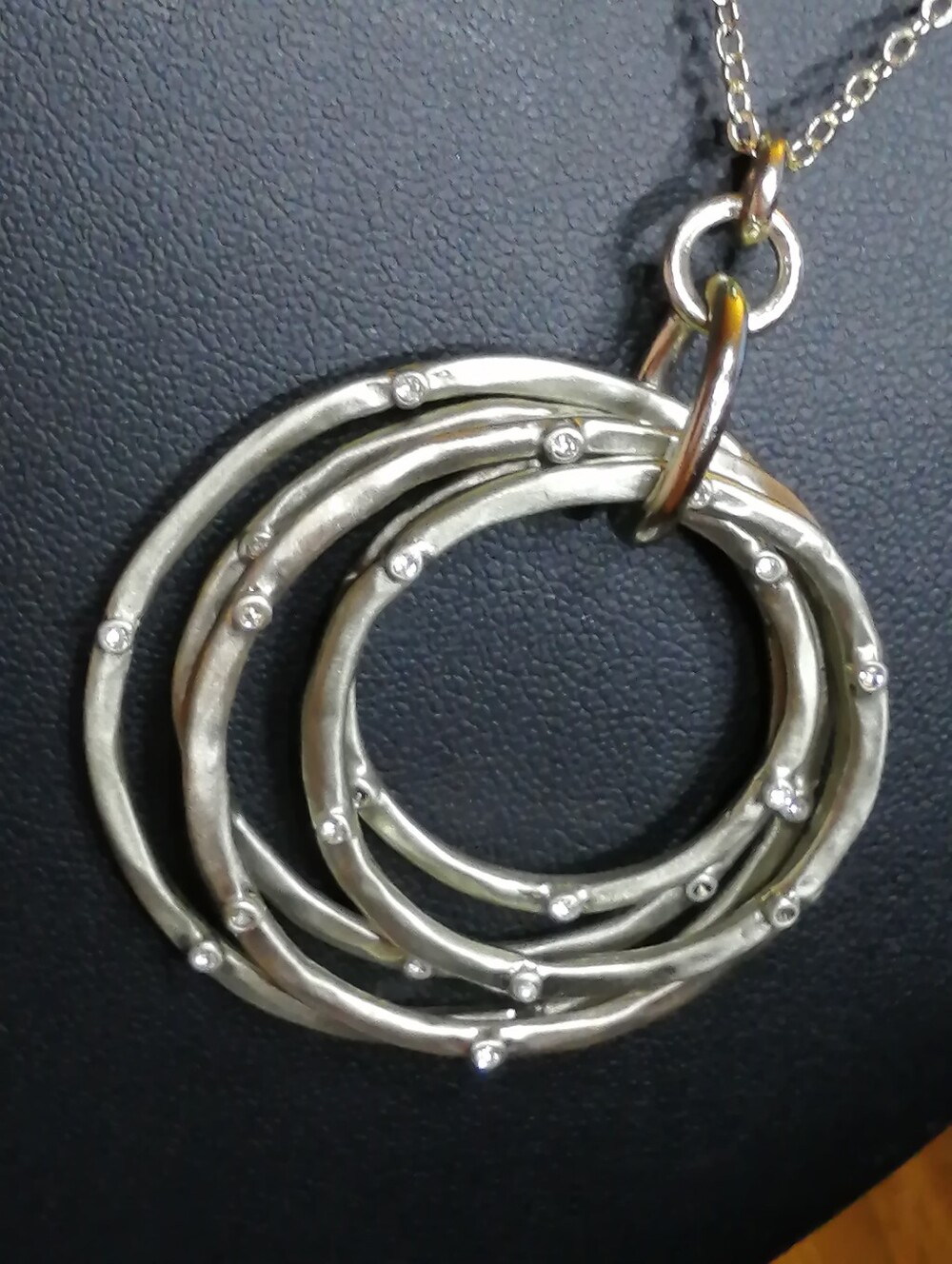 Loft Vintage Long Sautoir  Necklace With 5 Matt Gold Rings